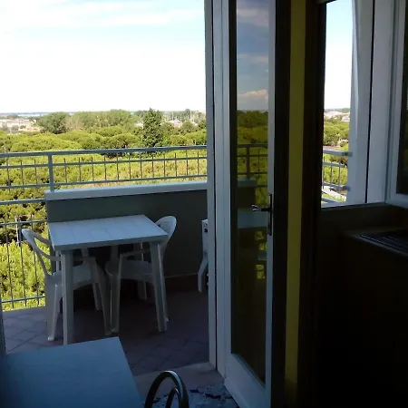 In Centro, Al Mare, Vista Panoramica *